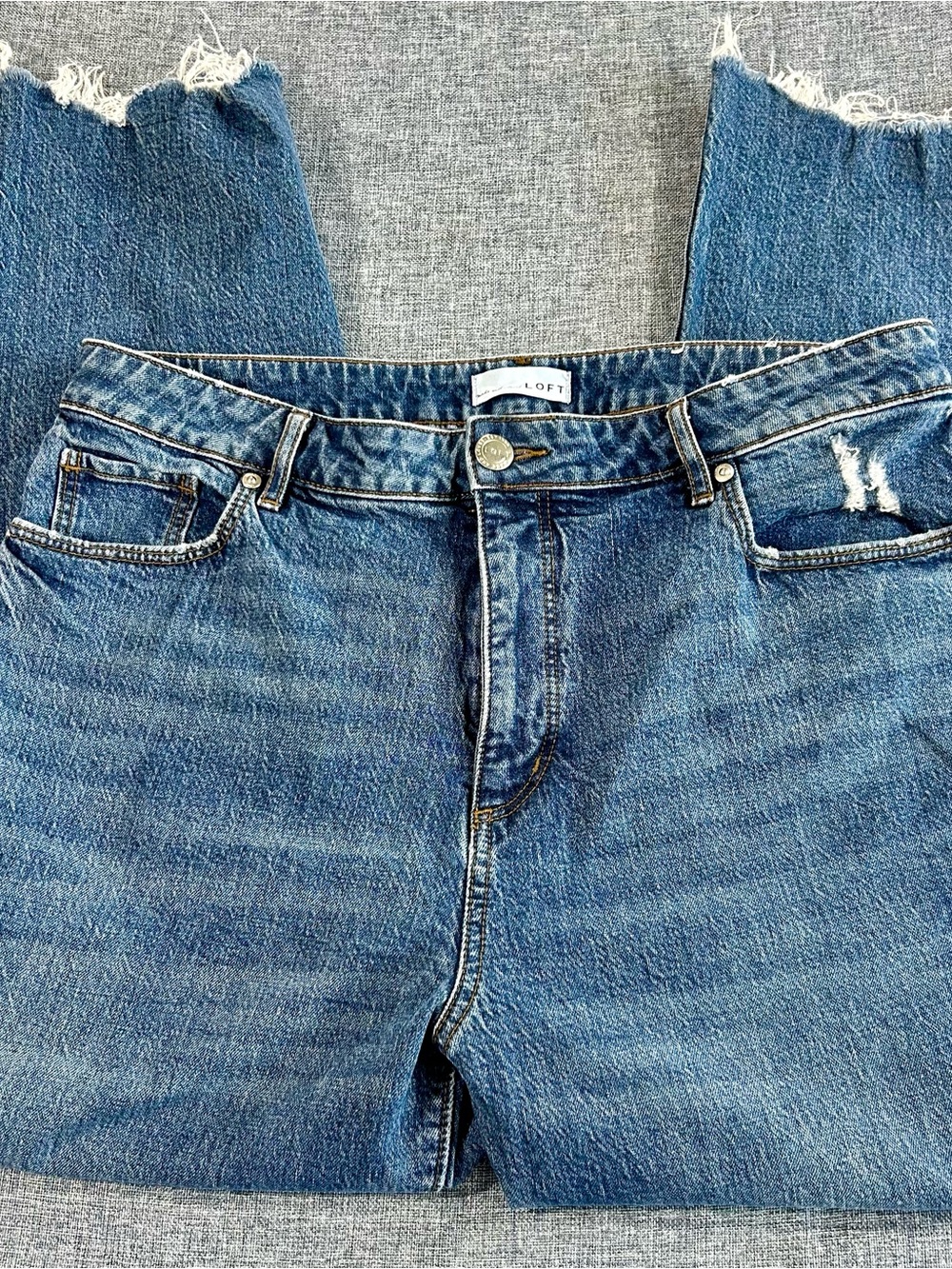LOFT Women’s Medium Blue Slim Straight Jeans with Frayed Hem Curvy